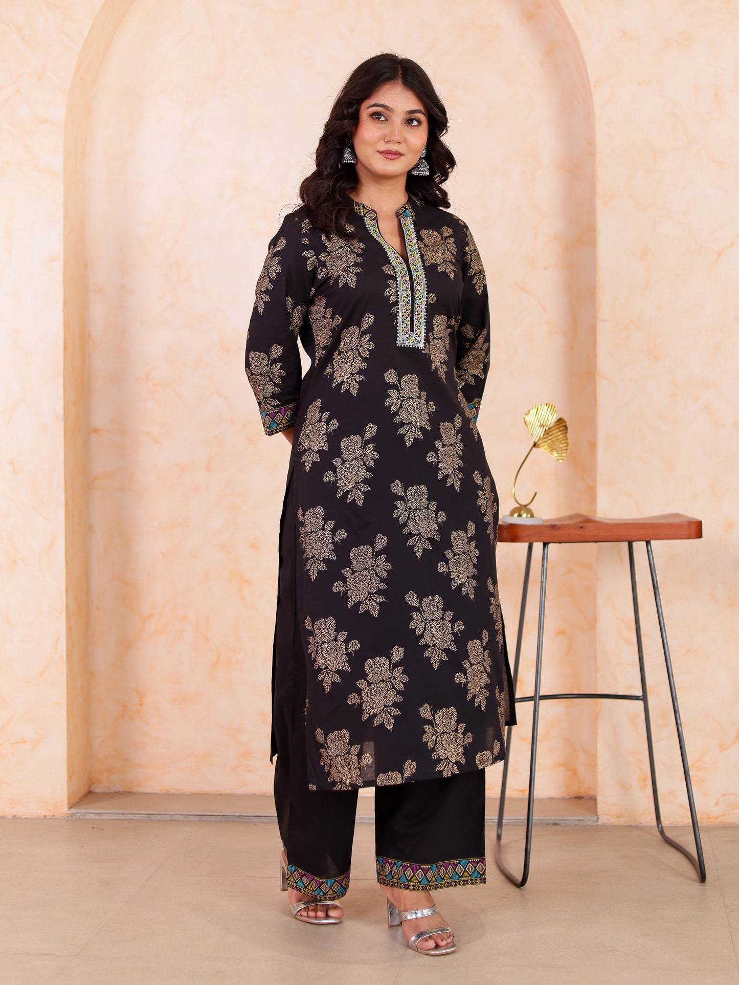 Embroidered Soft cotton Gold foil Straight Black Kurta