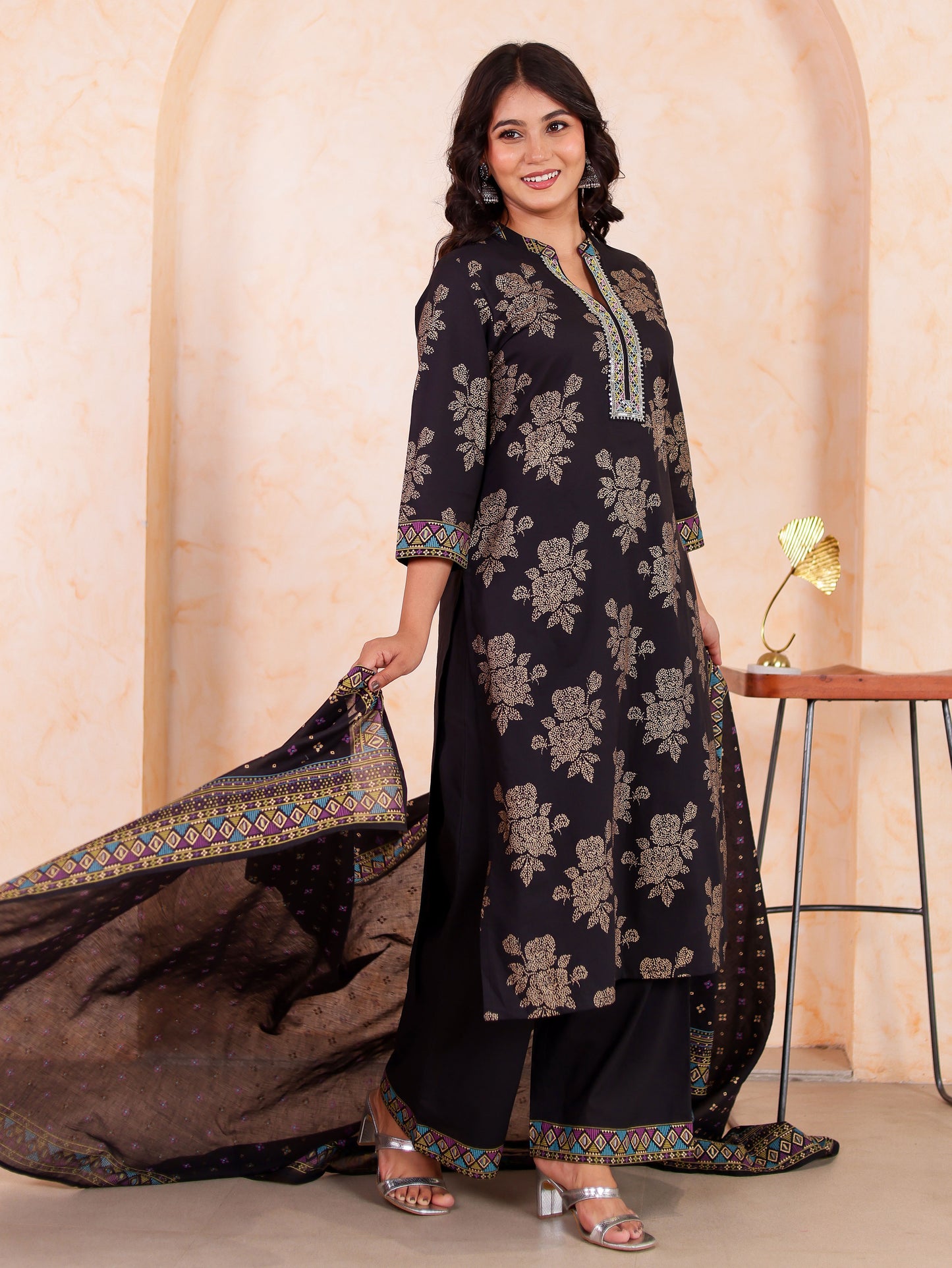 Embroidered Soft cotton Gold foil Straight Black Kurta
