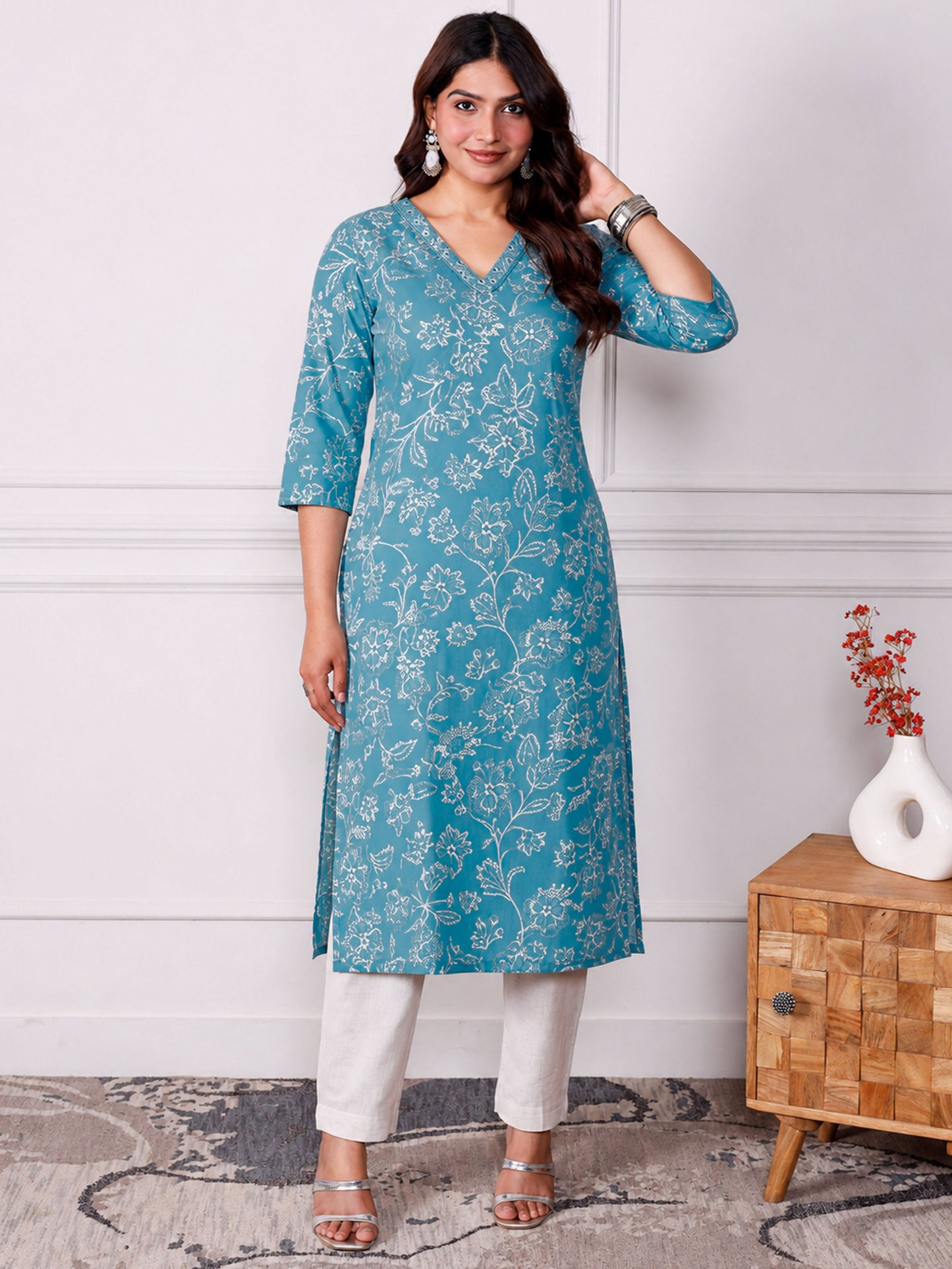 Embroidered Soft cotton Floral Straight Blue Kurta