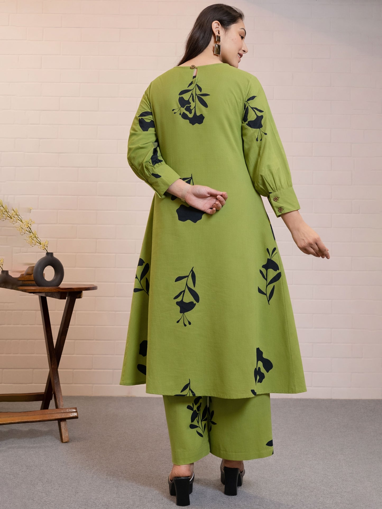 Soft Cotton Floral Straight Green Kurta