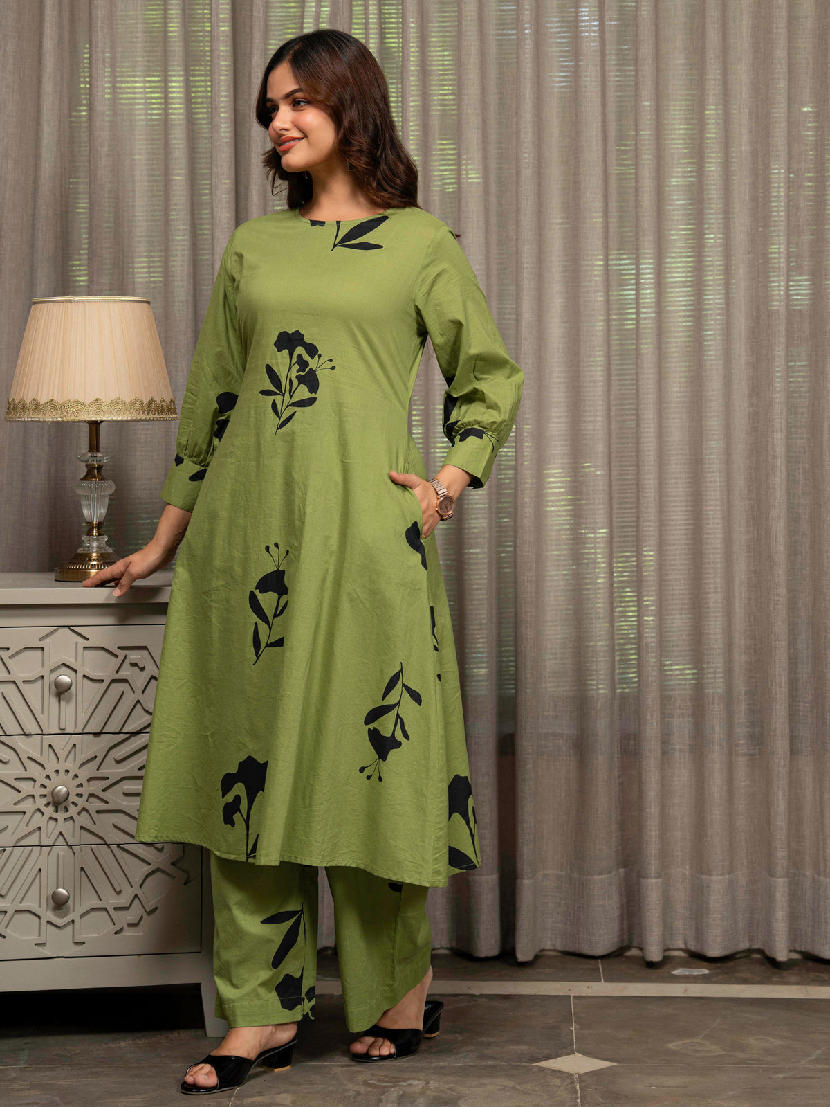 Soft Cotton Floral Straight Green Kurta