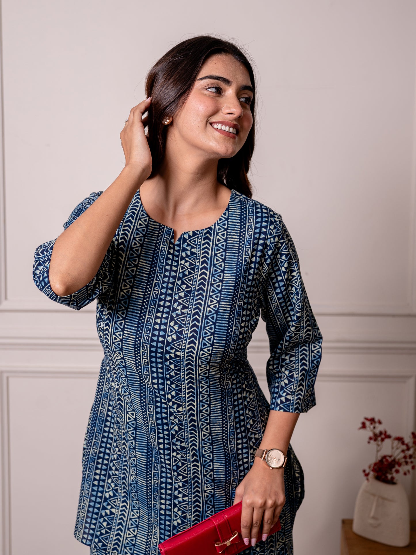 Soft cotton Geometric Straight Indigo blue Top