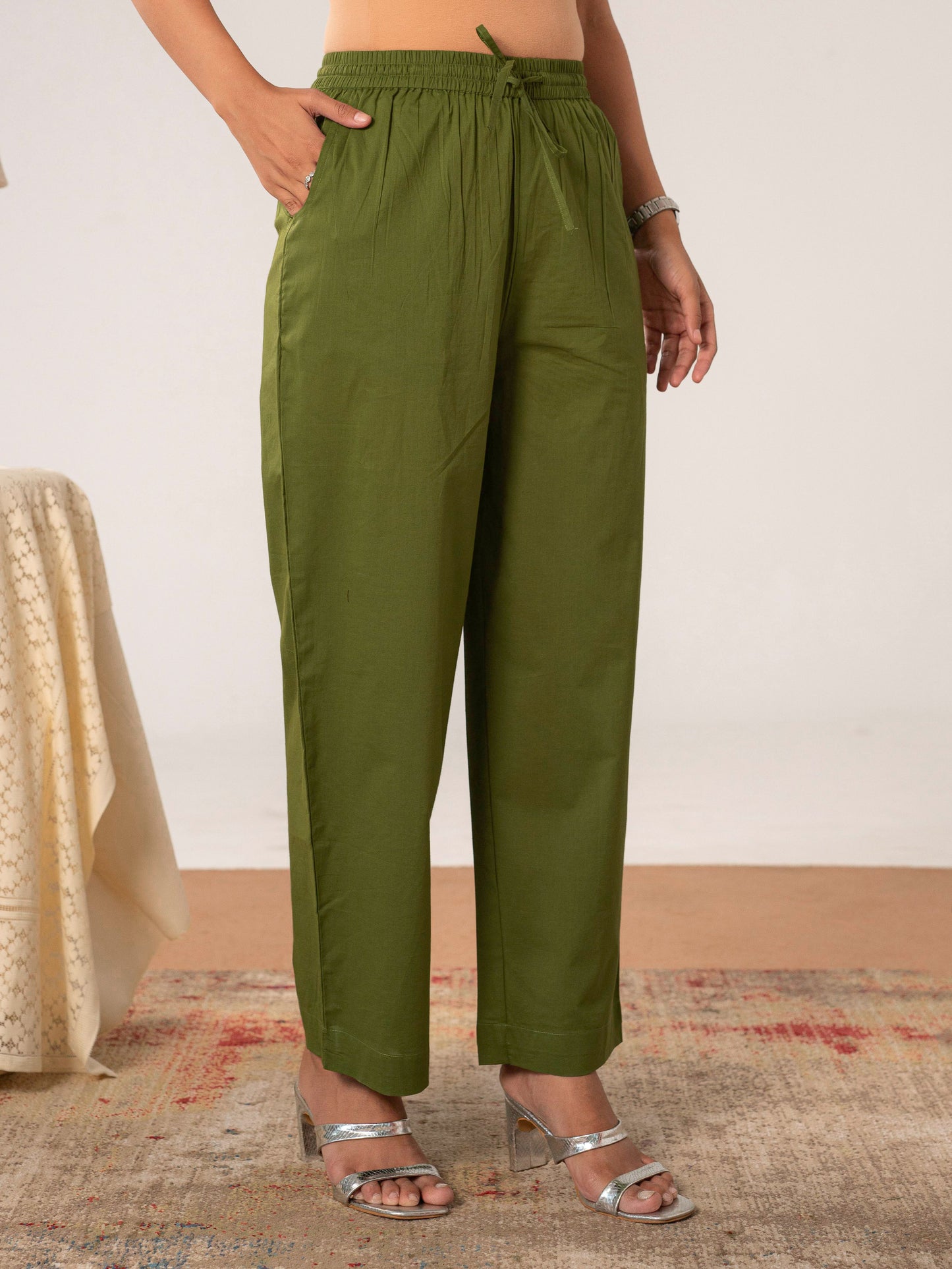 Embroidered Soft cotton Solid Straight Green Kurta