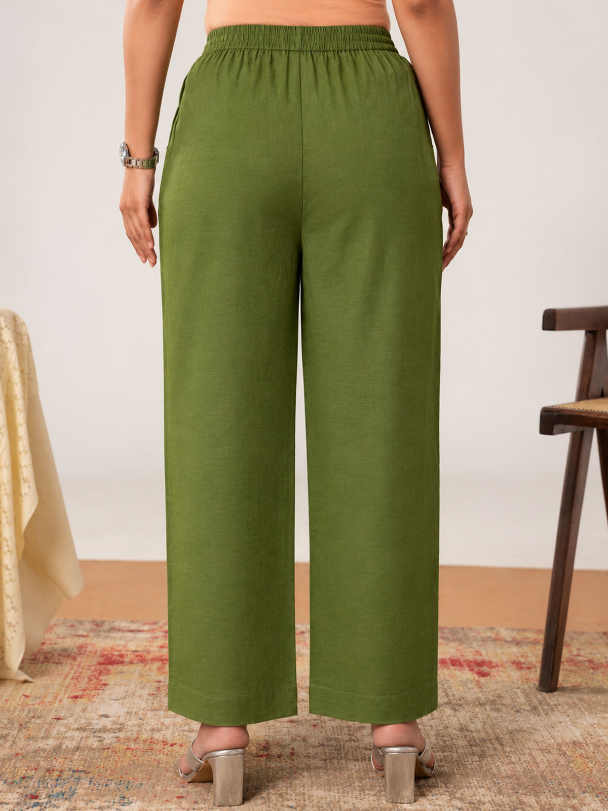 Embroidered Soft cotton Solid Straight Green Kurta