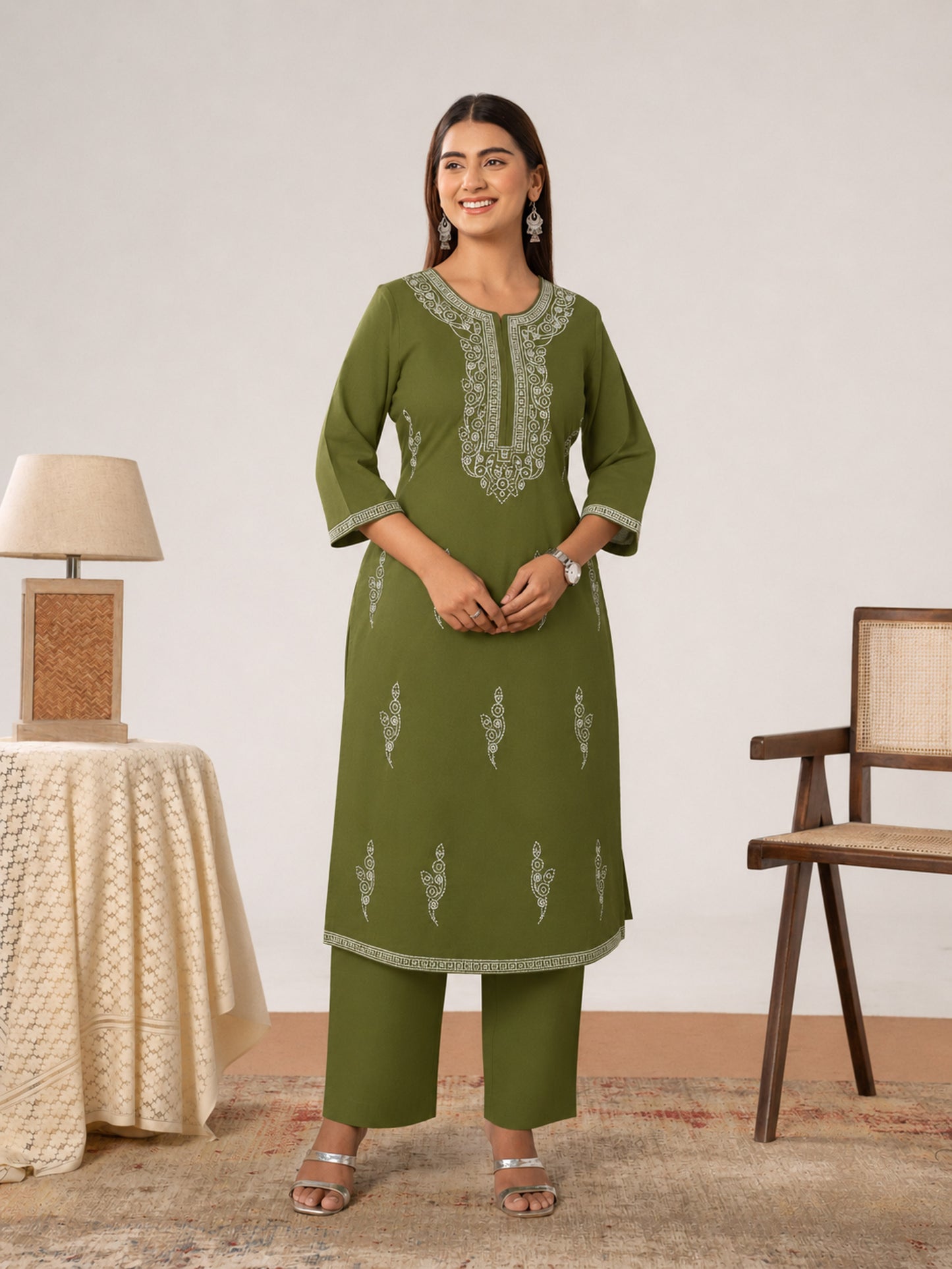 Embroidered Soft cotton Solid Straight Green Kurta