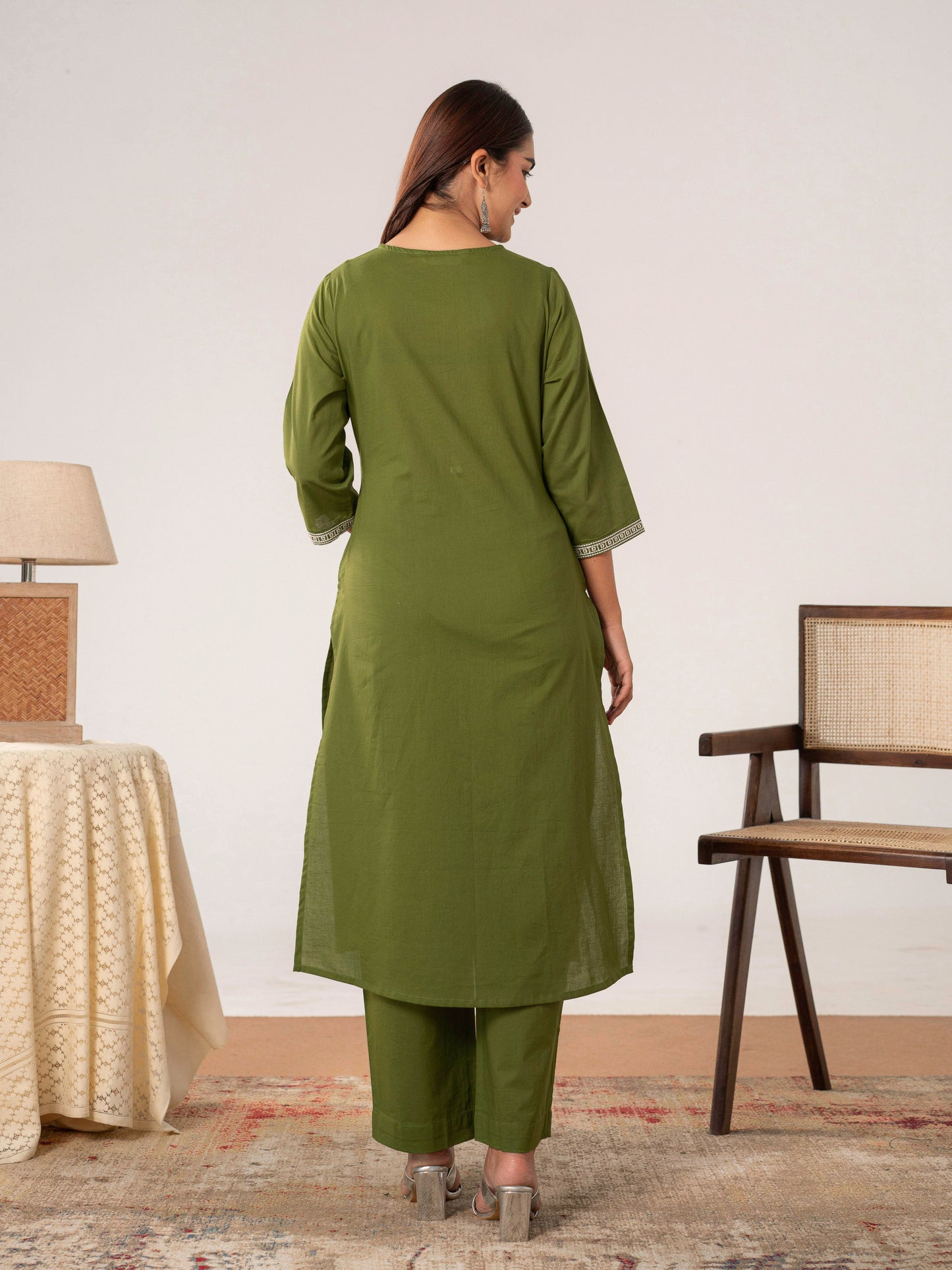 Embroidered Soft cotton Solid Straight Green Kurta