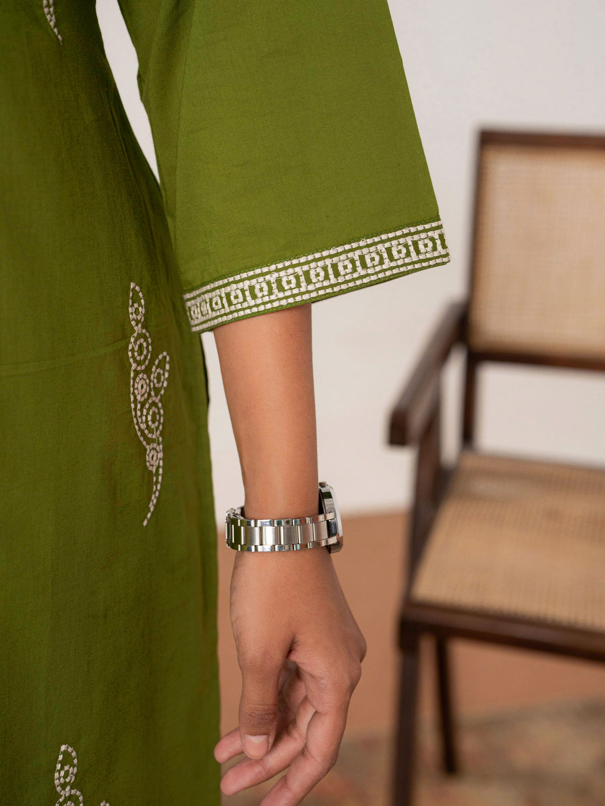 Embroidered Soft cotton Solid Straight Green Kurta