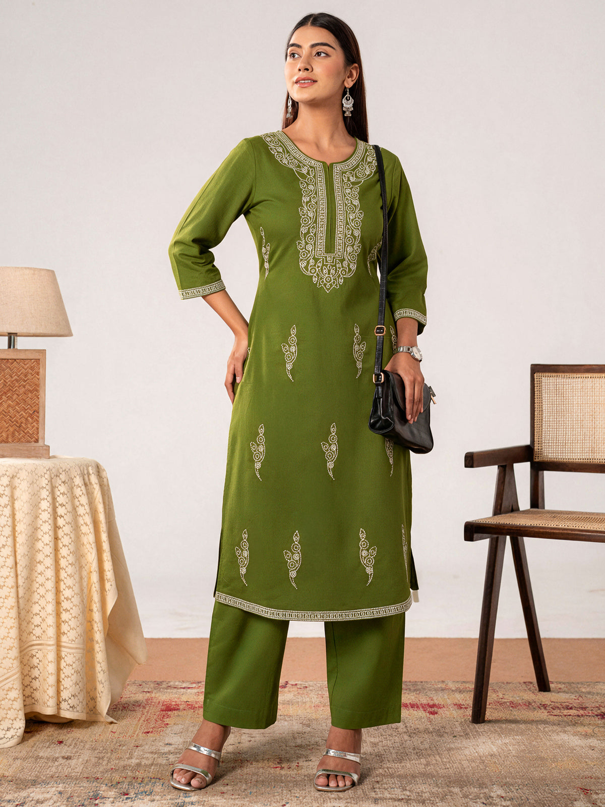 Embroidered Soft cotton Solid Straight Green Kurta