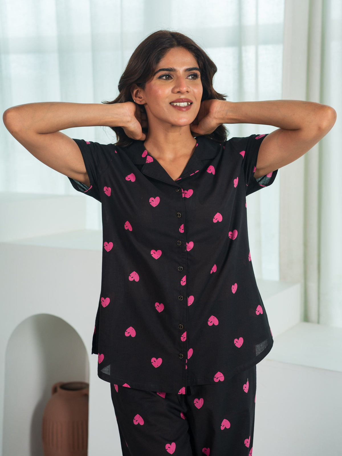 Soft Cotton Heart Straight Black Top
