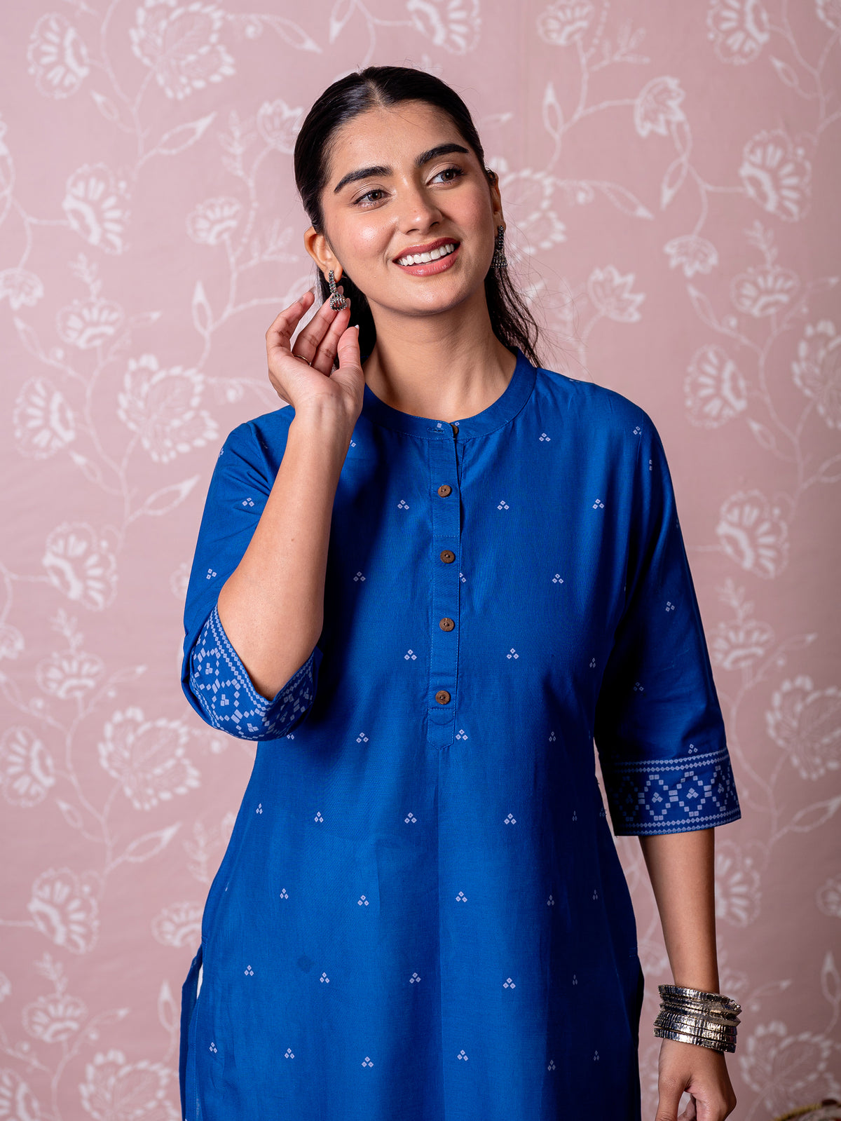 Soft Cotton Geometric Straight Blue Kurta