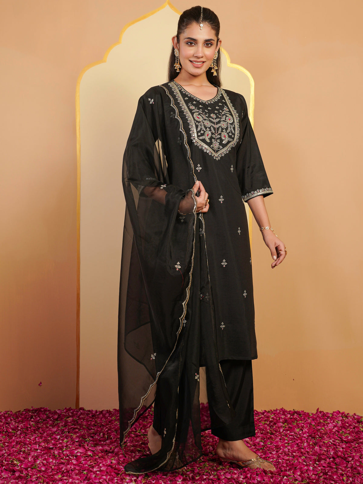 Embroidered chanderi solid straight black kurta