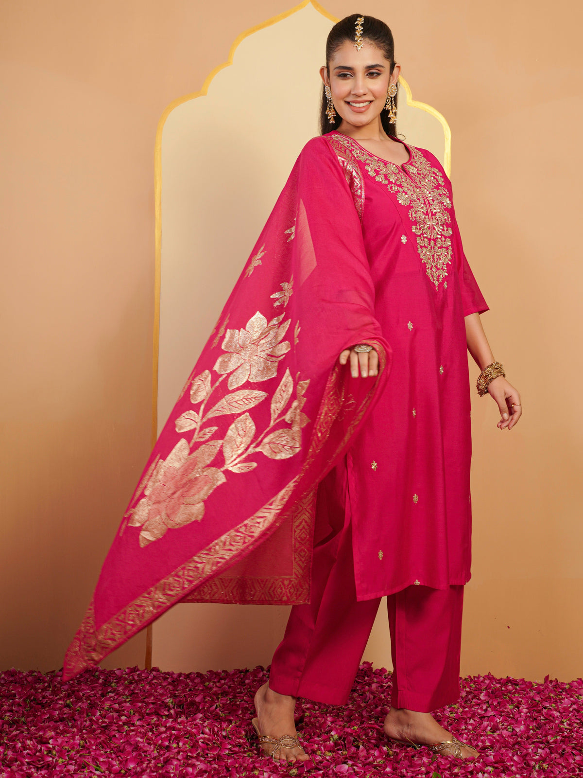 Embroidered chanderi solid straight pink kurta