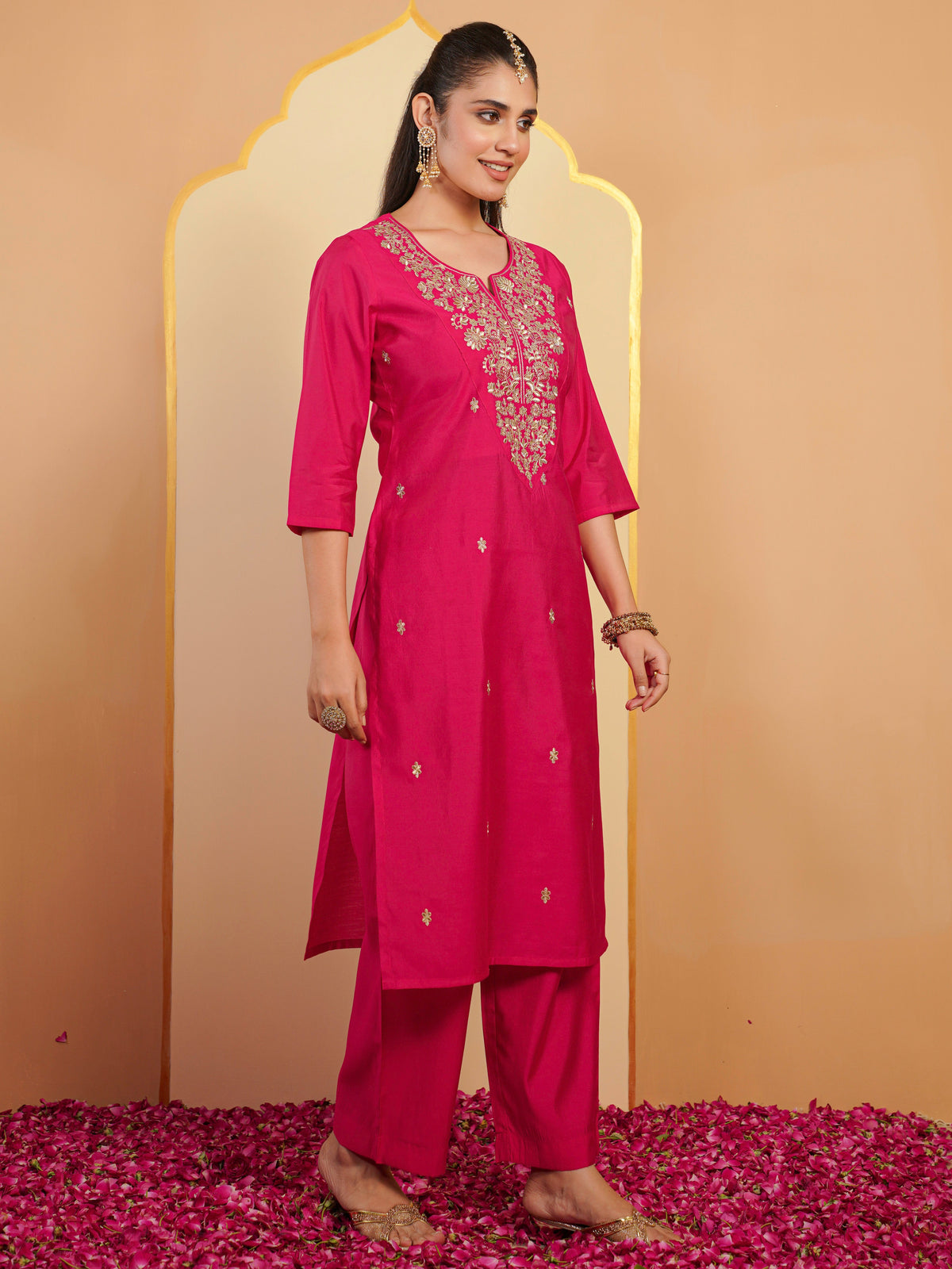 Embroidered chanderi solid straight pink kurta