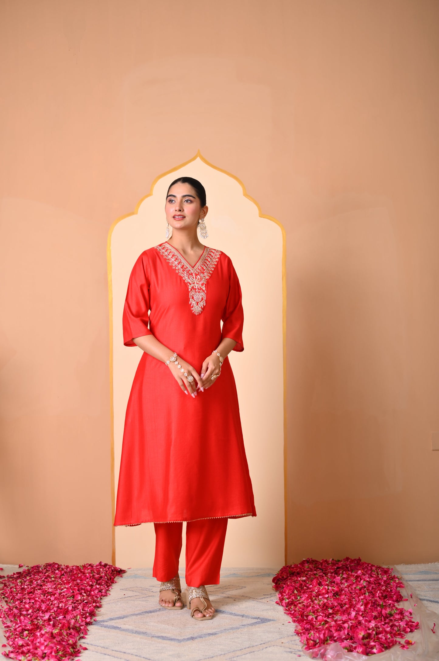 Embroidered Blended silk Solid Straight Red Kurta