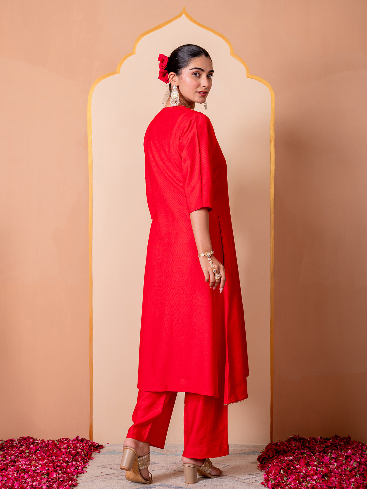 Embroidered Blended Silk Solid Straight Red Kurta