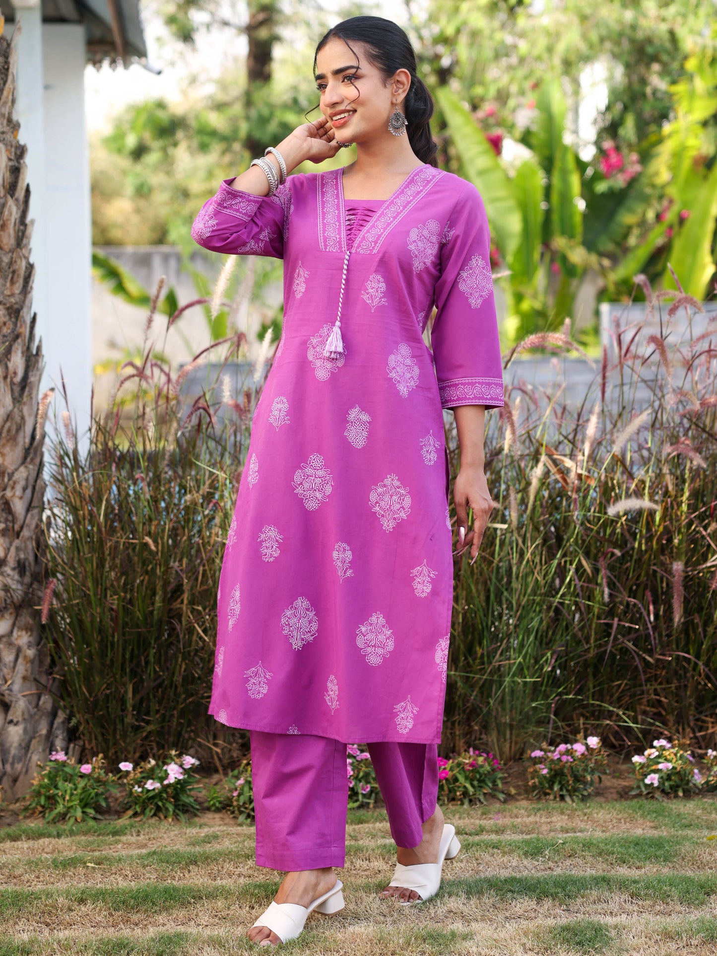 Soft cotton Floral Straight Purple Kurta