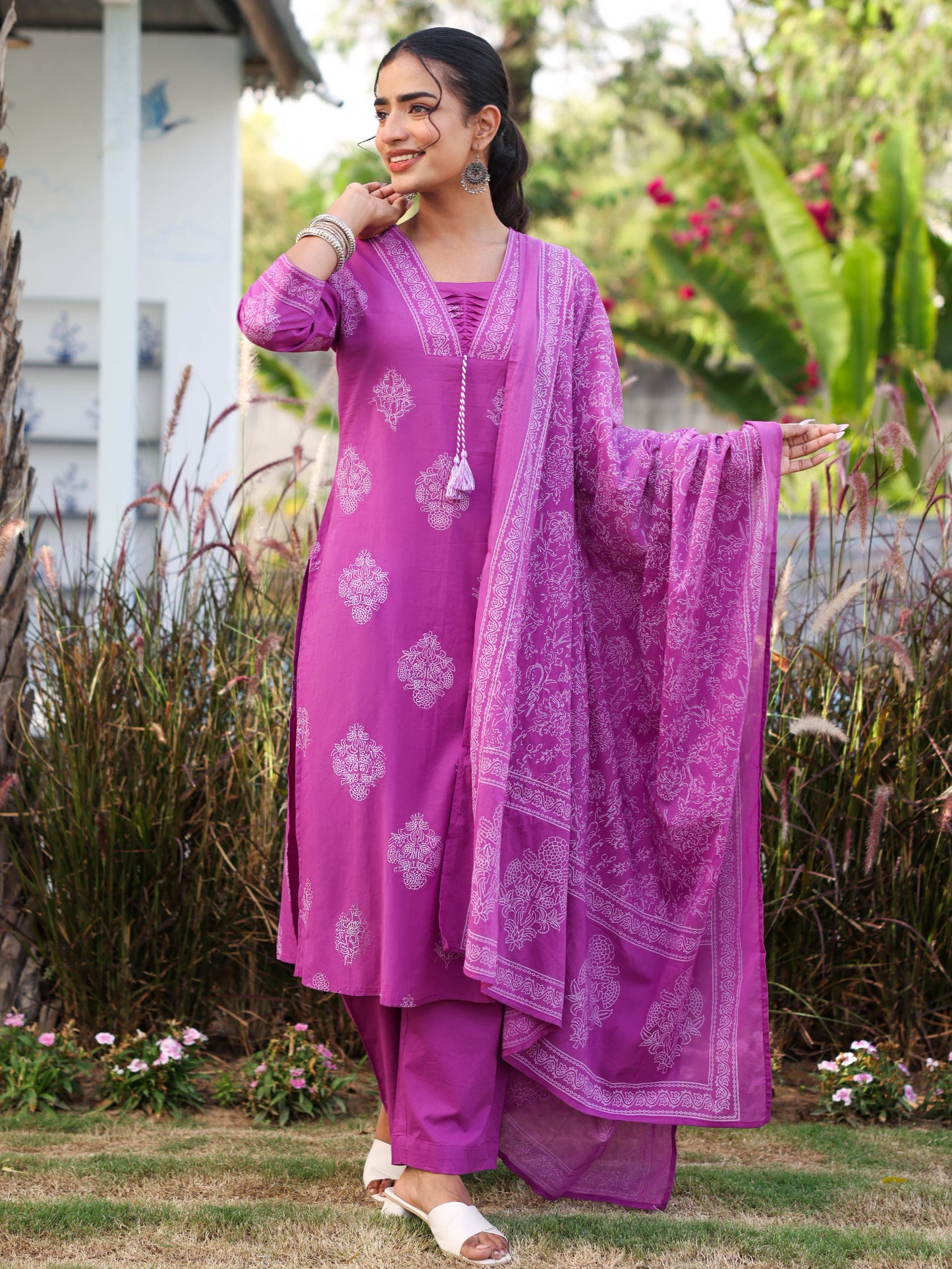 Soft cotton Floral Straight Purple Kurta