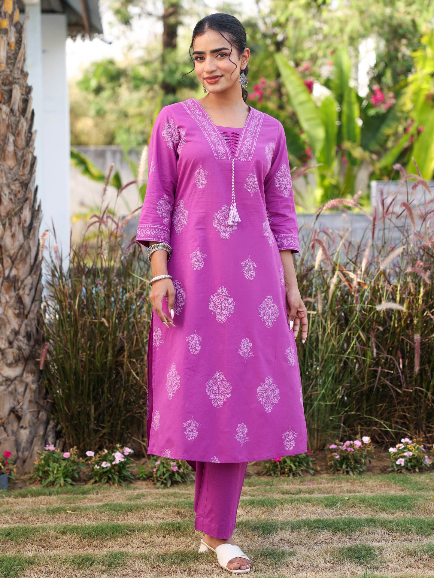 Soft cotton Floral Straight Purple Kurta