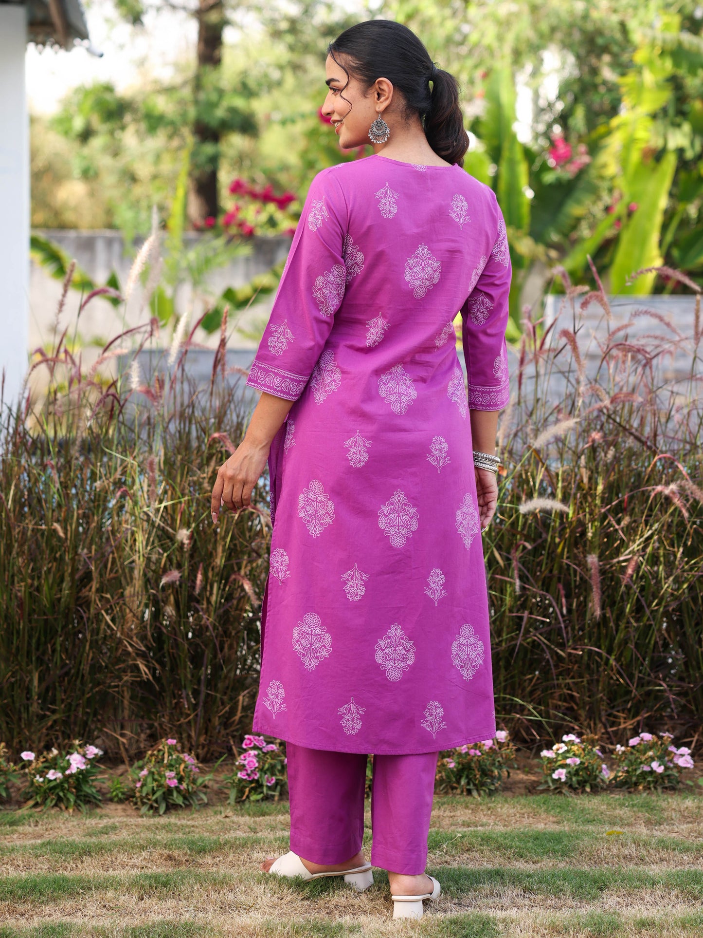 Soft cotton Floral Straight Purple Kurta