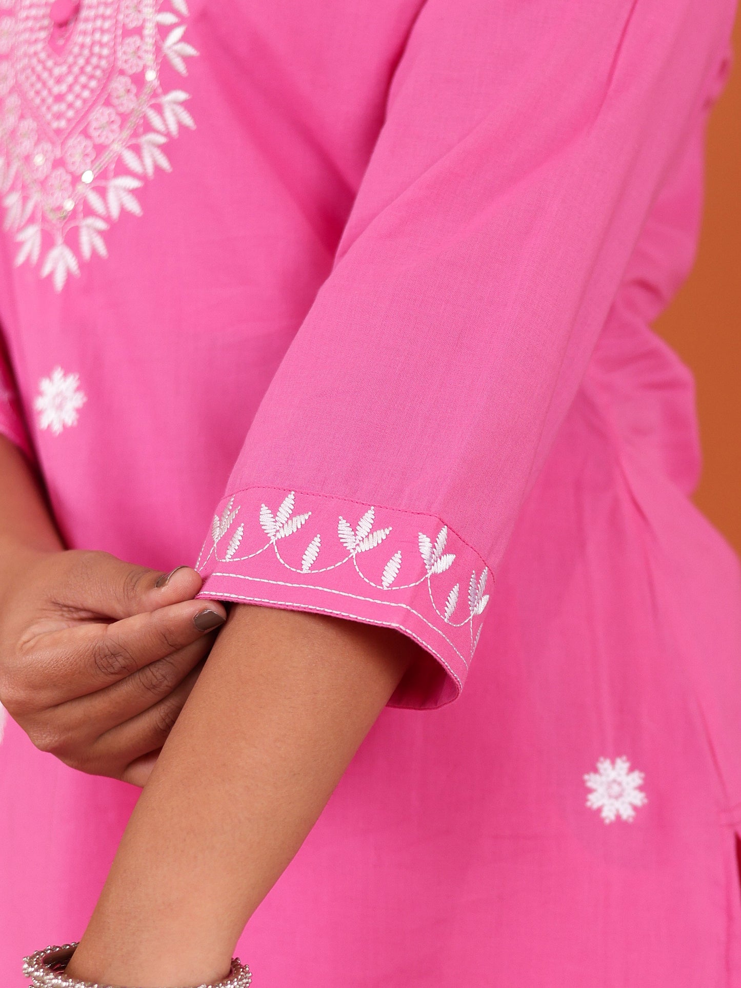 Embroidered Soft cotton Solid Straight Pink Kurta