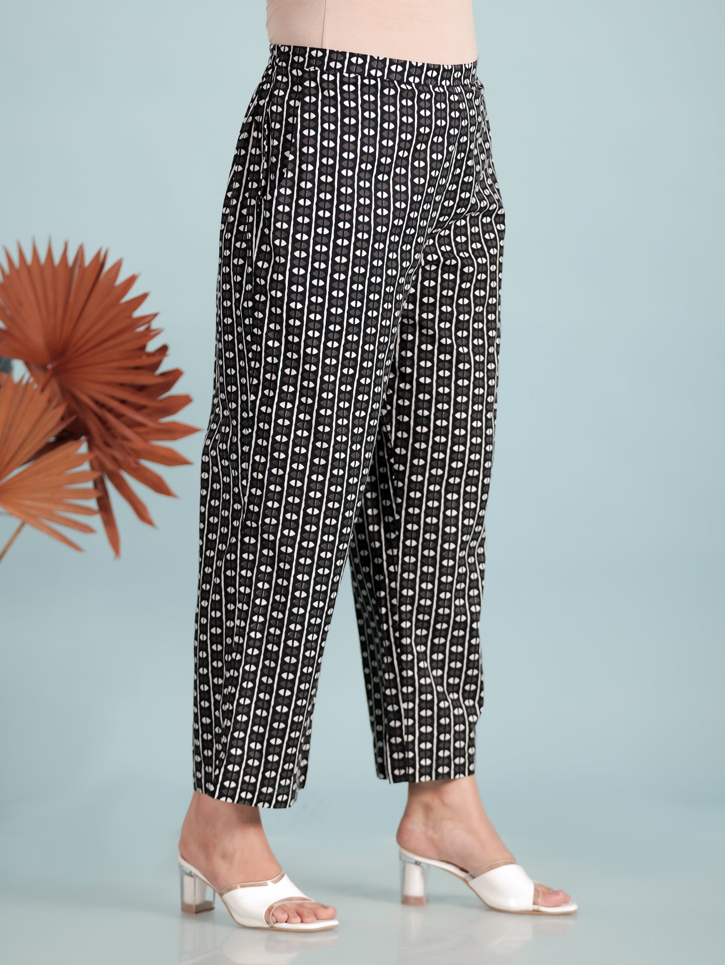 Soft Cotton Geometric Pant