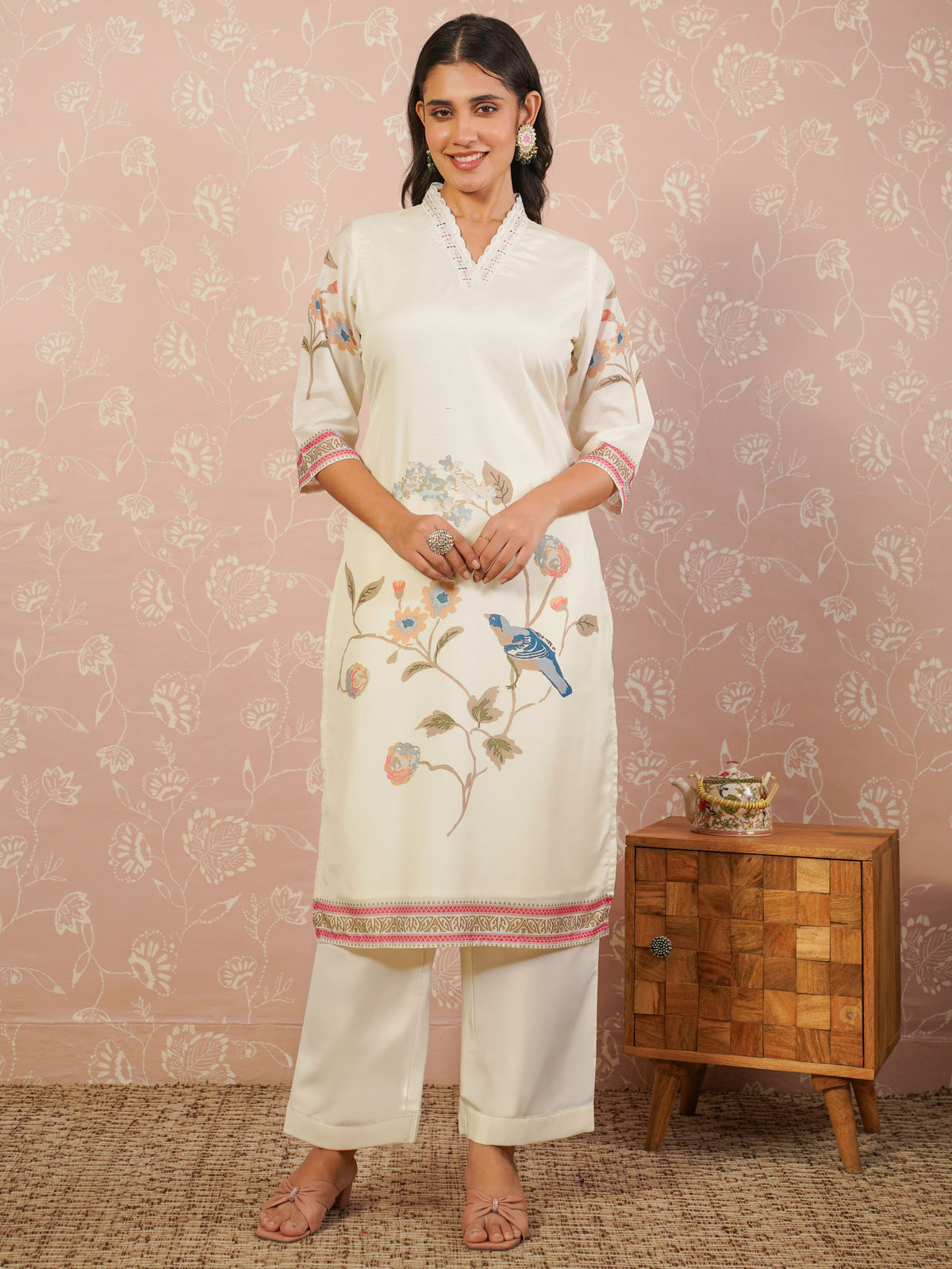 Embroidered Blended Silk Floral Straight Cream Kurta