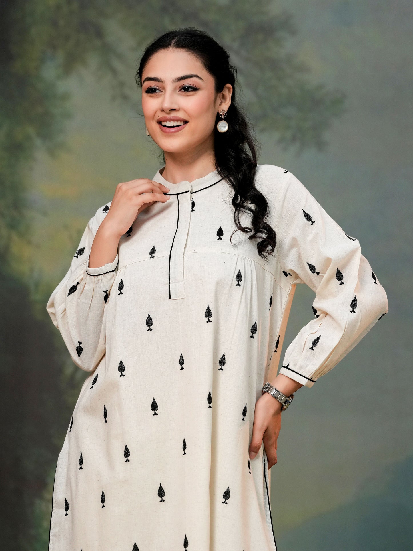 Embroidered Linen cotton Solid Straight Off White Kurta