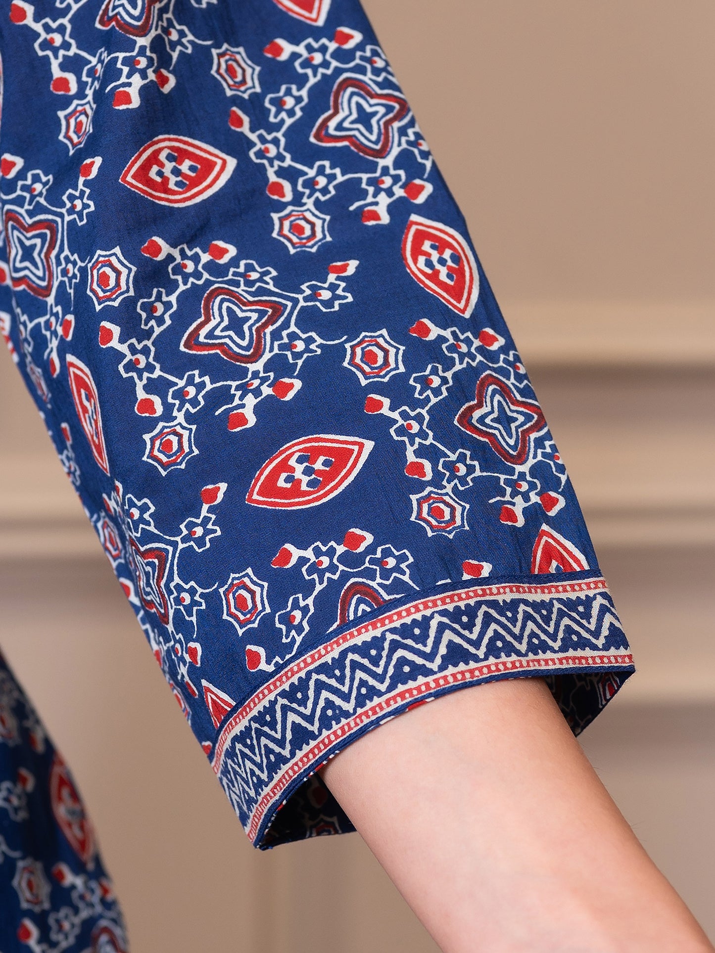 Embroidered Soft cotton Floral Straight Blue Kurta