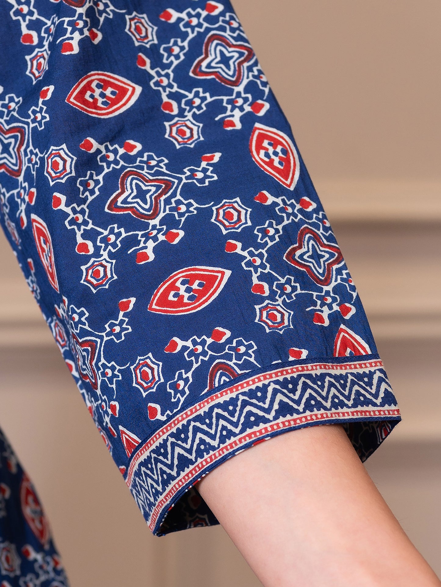 Embroidered Soft cotton Floral Straight Blue Kurta