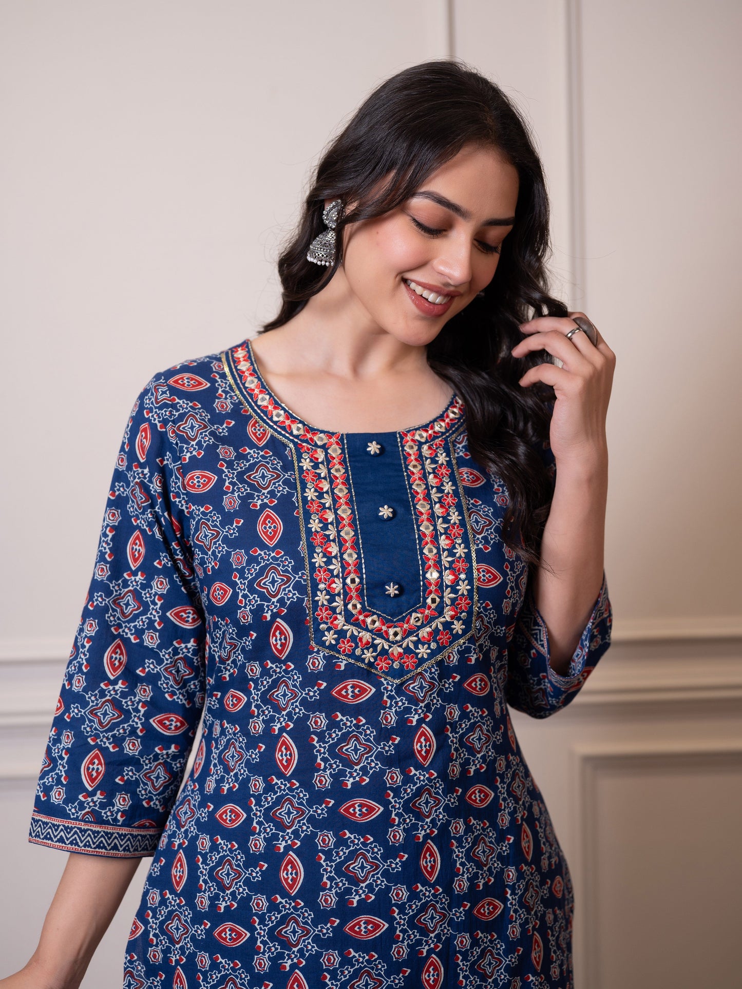 Embroidered Soft cotton Floral Straight Blue Kurta