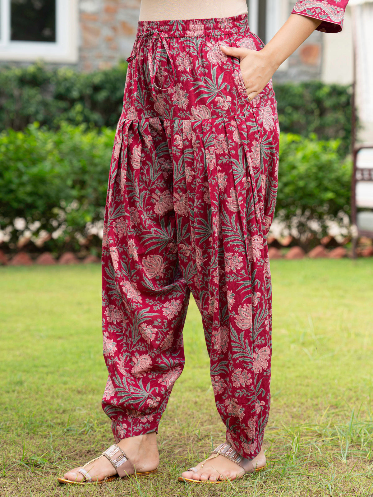 Soft Cotton Butti Straight Pink Kurta