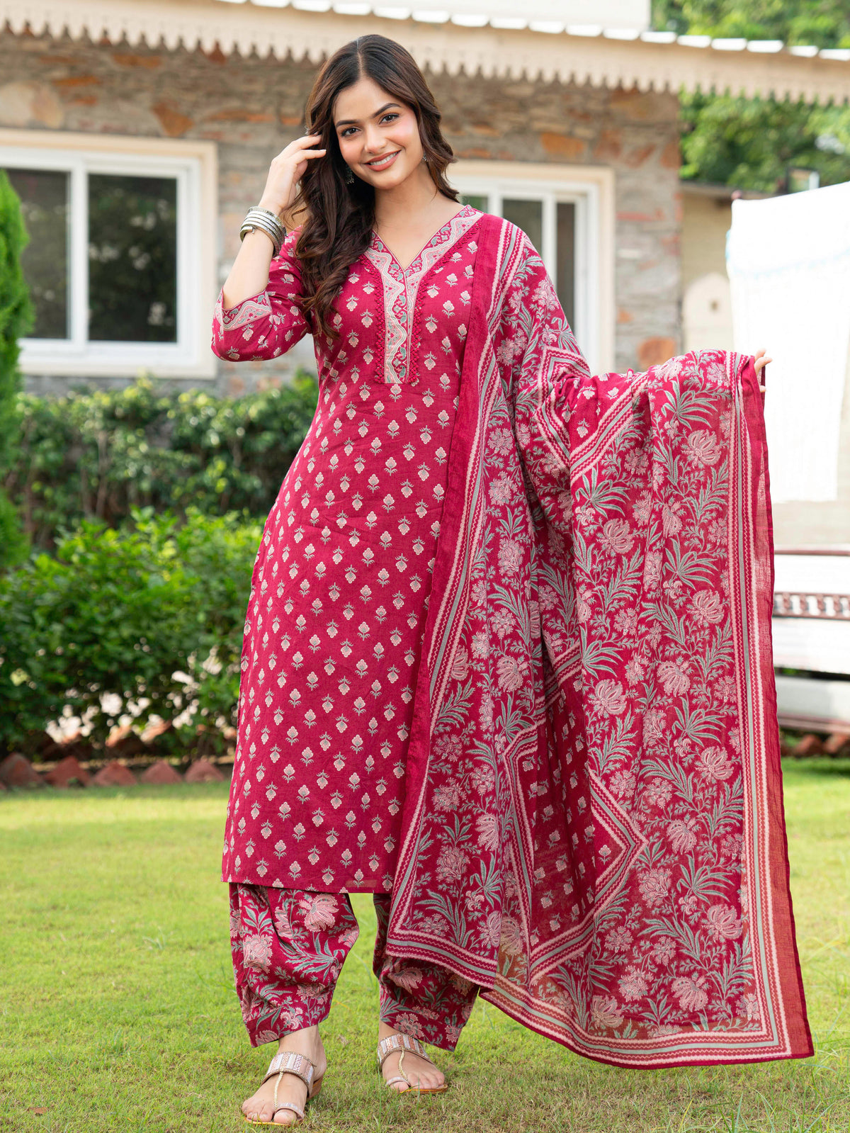 Soft Cotton Butti Straight Pink Kurta