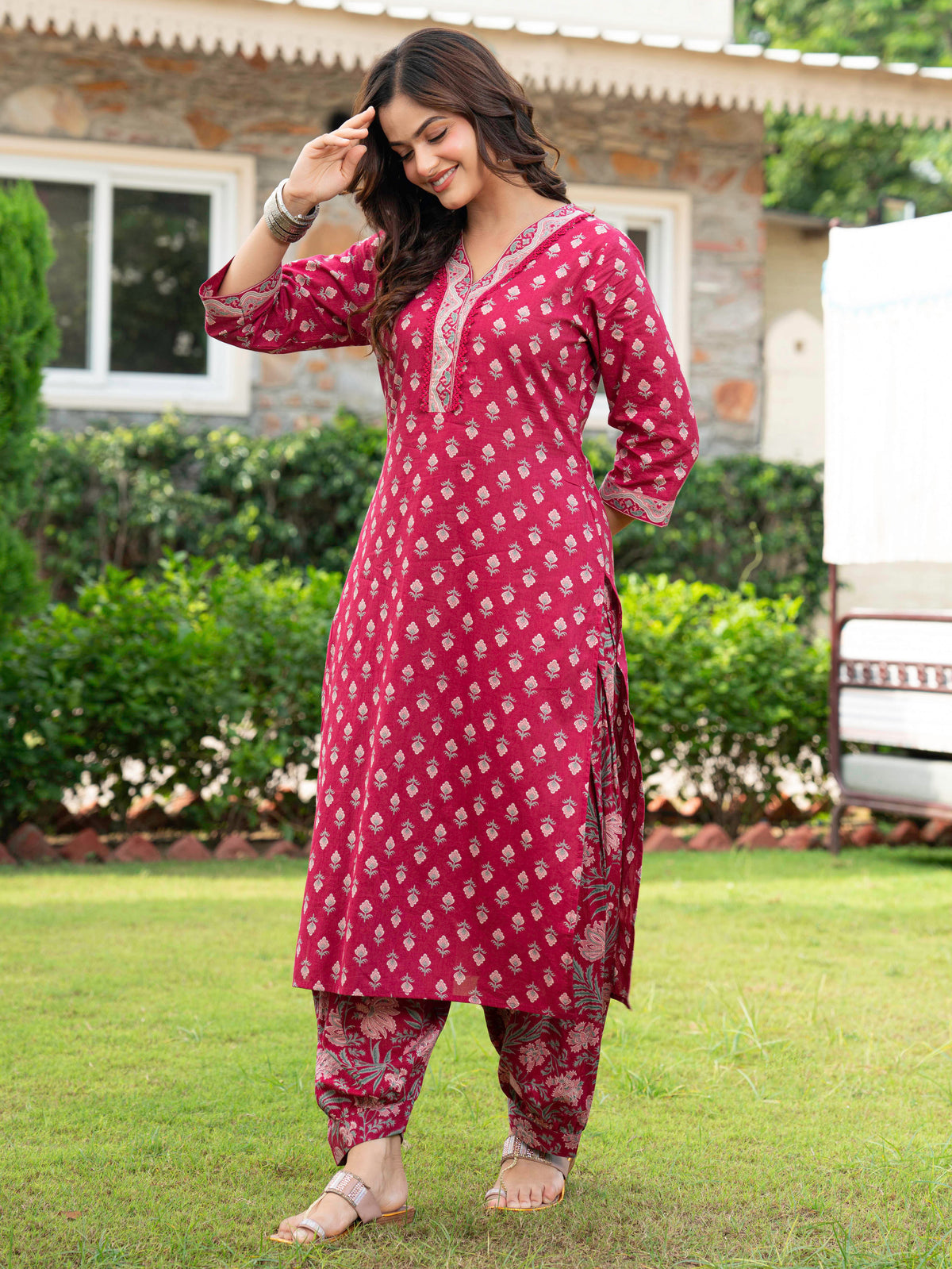 Soft Cotton Butti Straight Pink Kurta