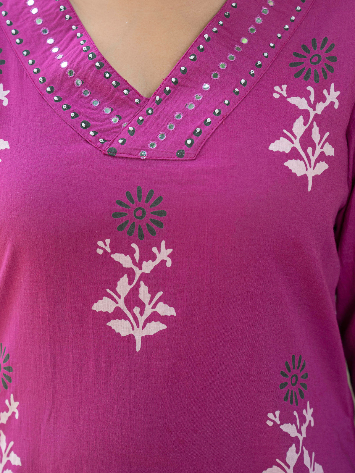 Embroidered Soft cotton Floral straight Pink Kurta