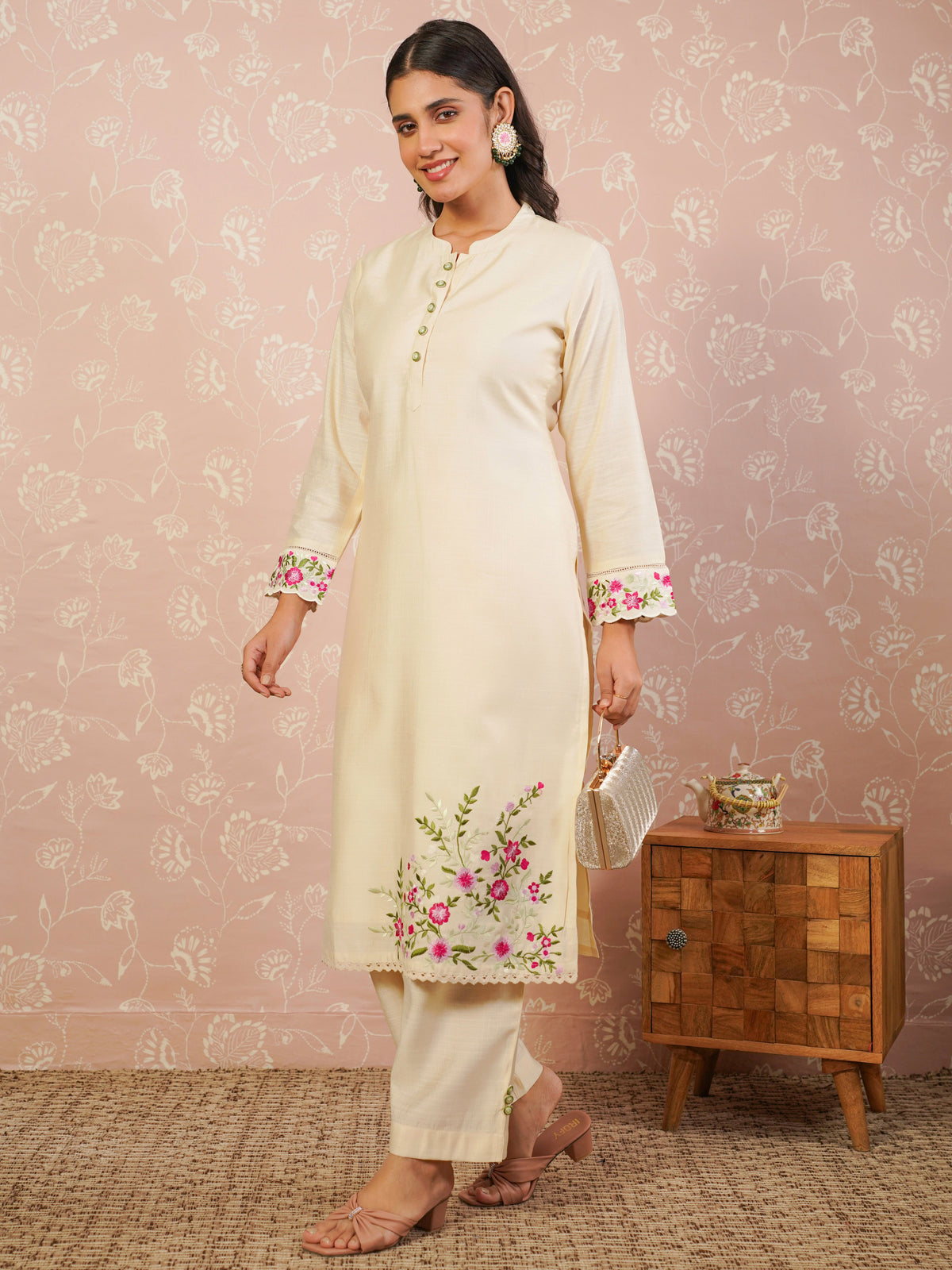 Embroidered blended silk solid anarkali off white kurta