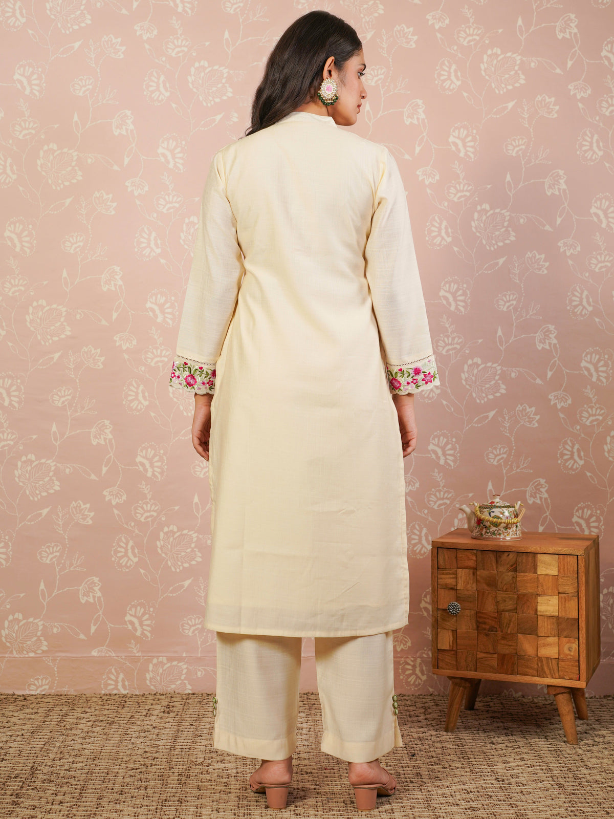 Embroidered blended silk solid anarkali off white kurta
