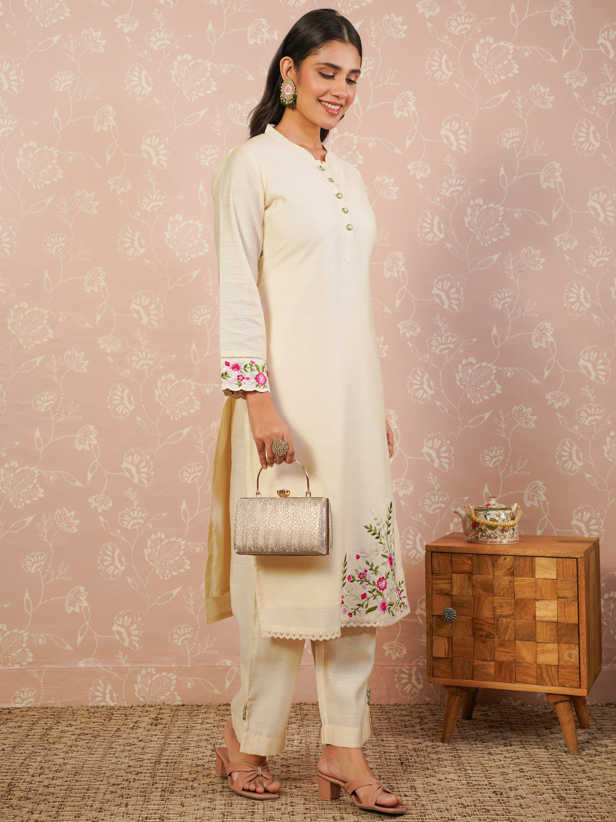 Embroidered blended silk solid anarkali off white kurta