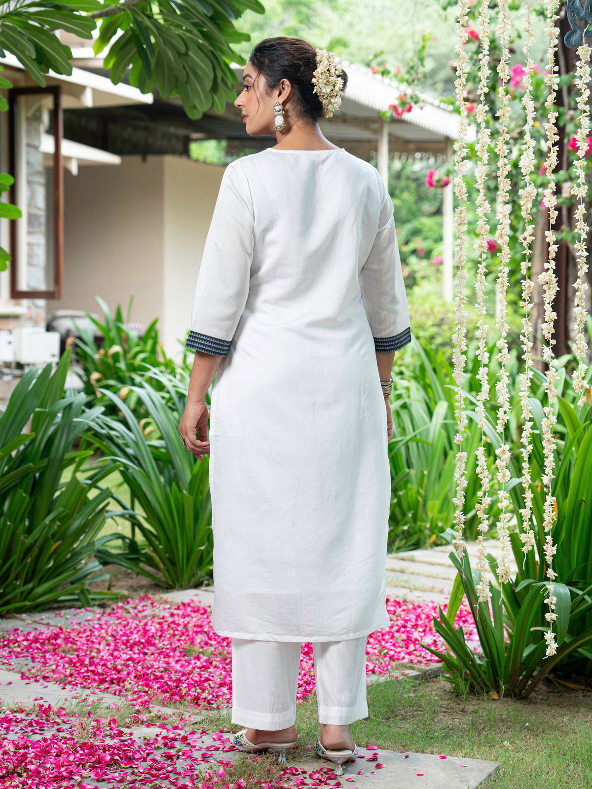 Chanderi Placement Print Straight White Kurta