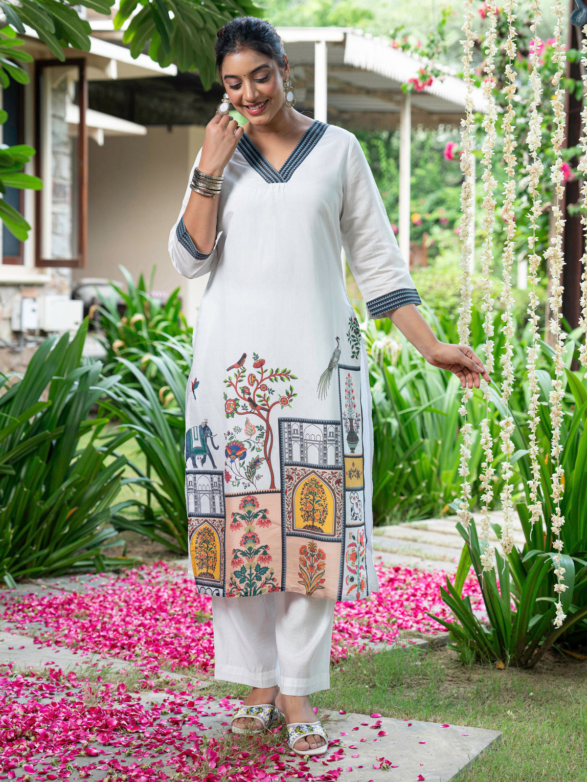 Chanderi Placement Print Straight White Kurta
