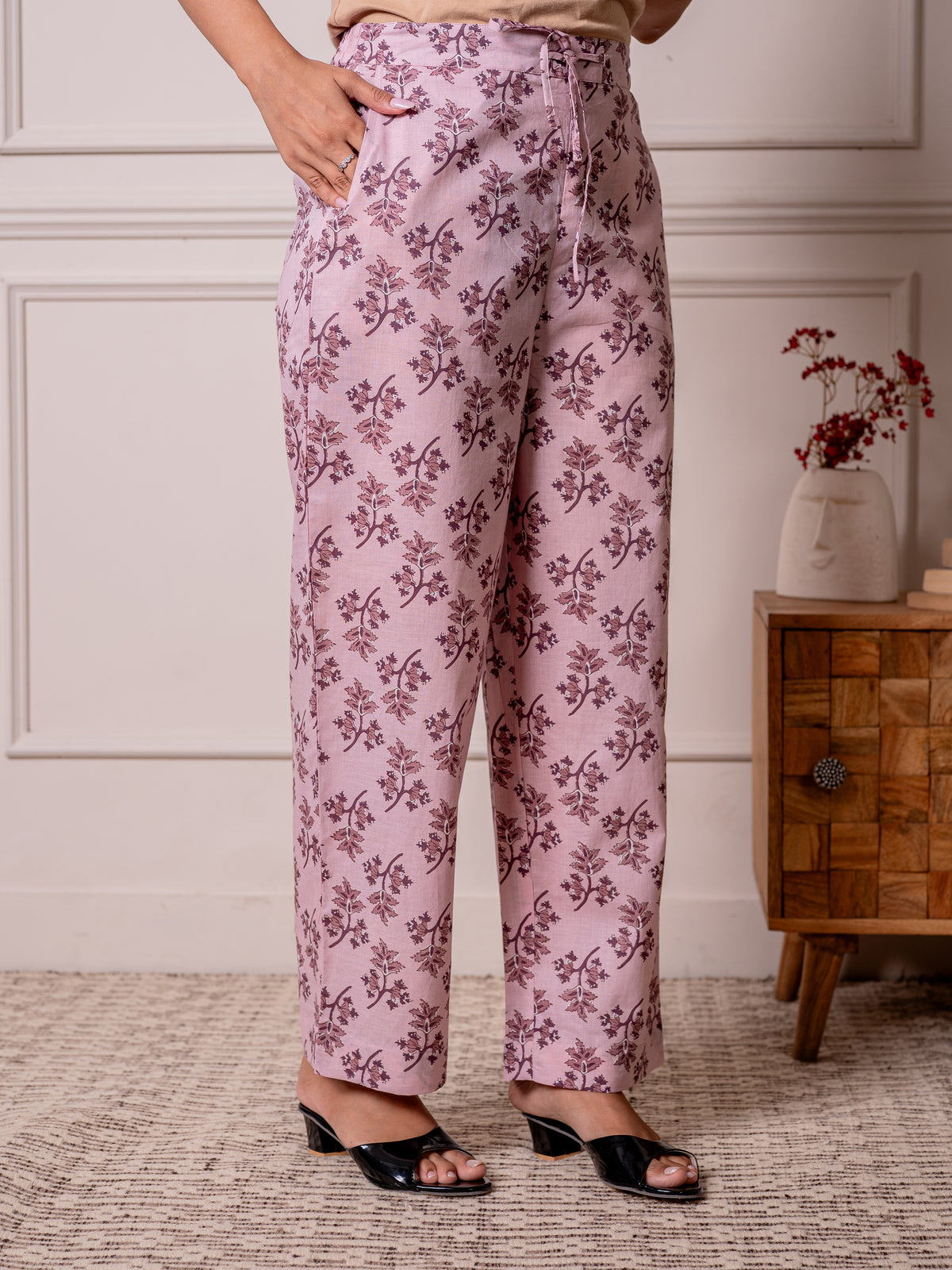 Soft Cotton Jaal Straight Lavender Kurta