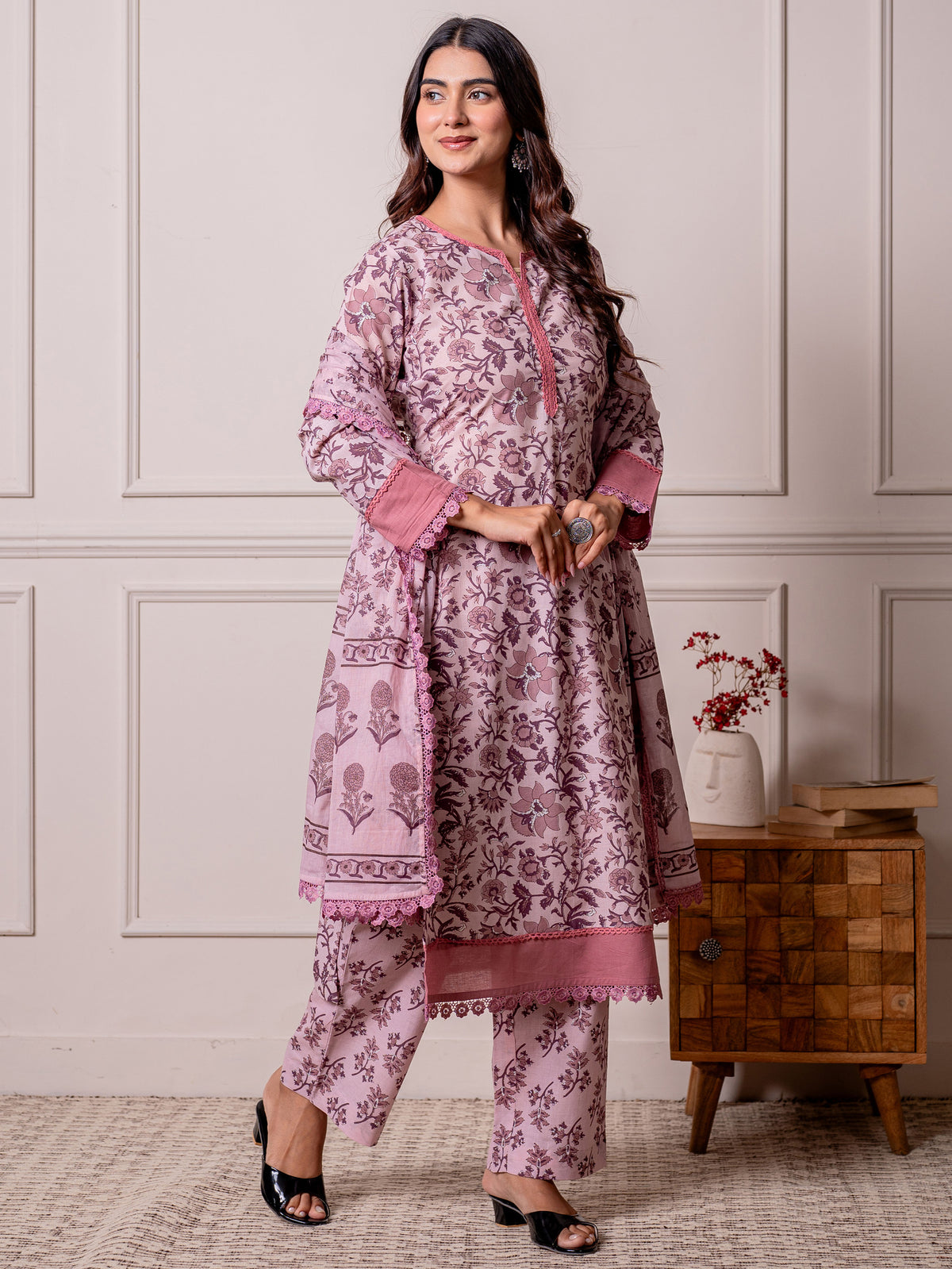 Soft Cotton Jaal Straight Lavender Kurta