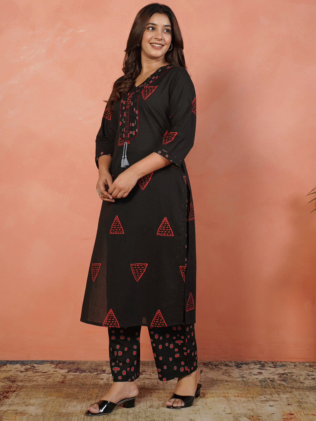 Soft Cotton Geometric Straight Black Kurta