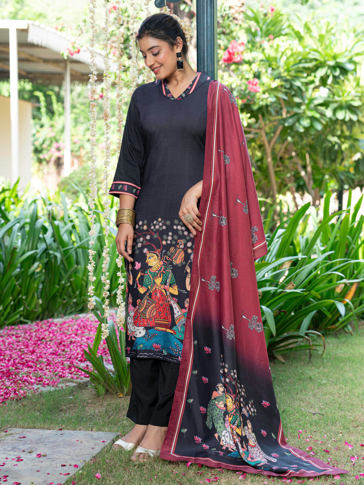 Blended silk Placement Print Black Dupatta
