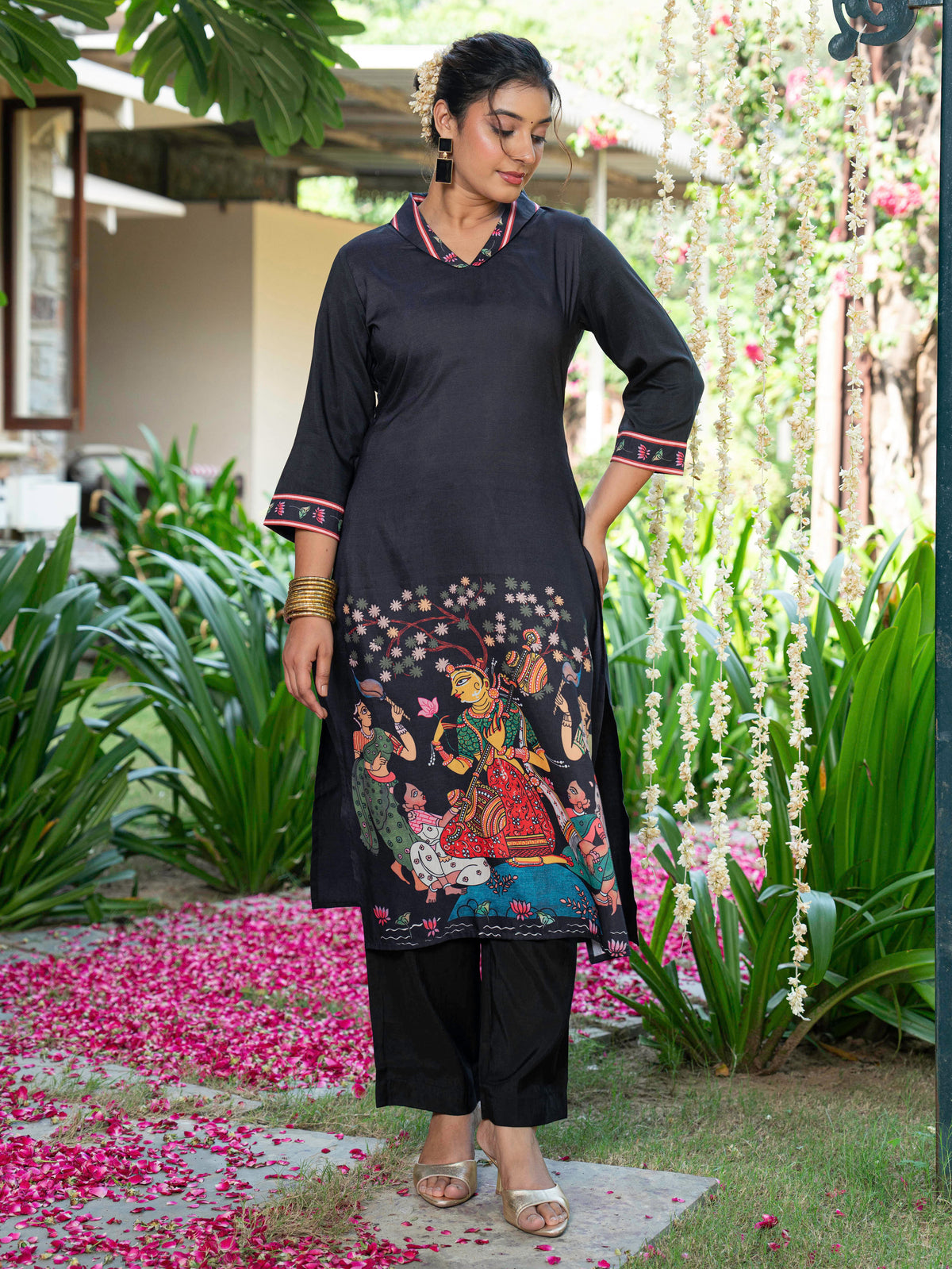 Blended silk Placement Print Straight Black Kurta