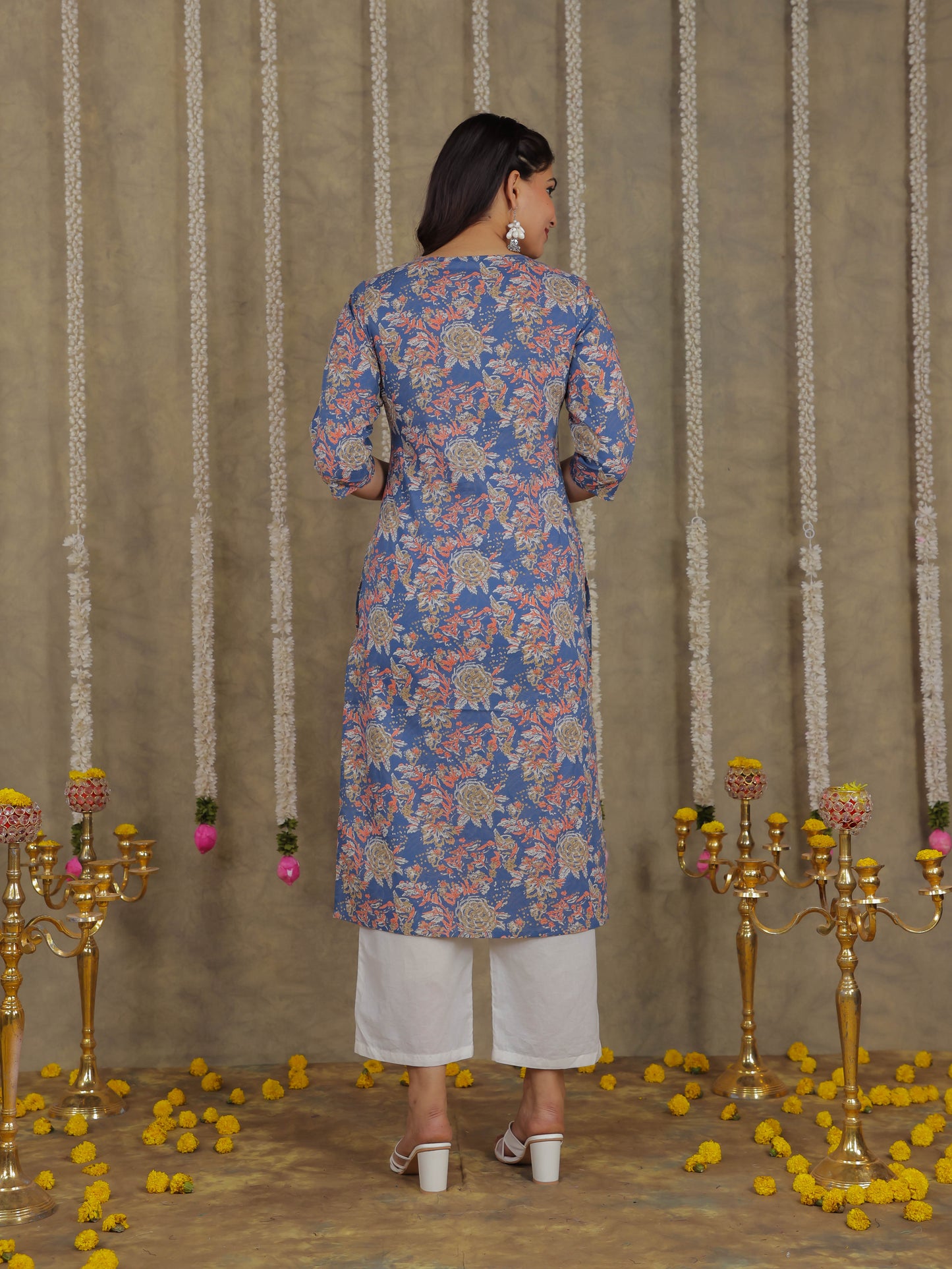 Soft Cotton Floral Straight Blue Kurta