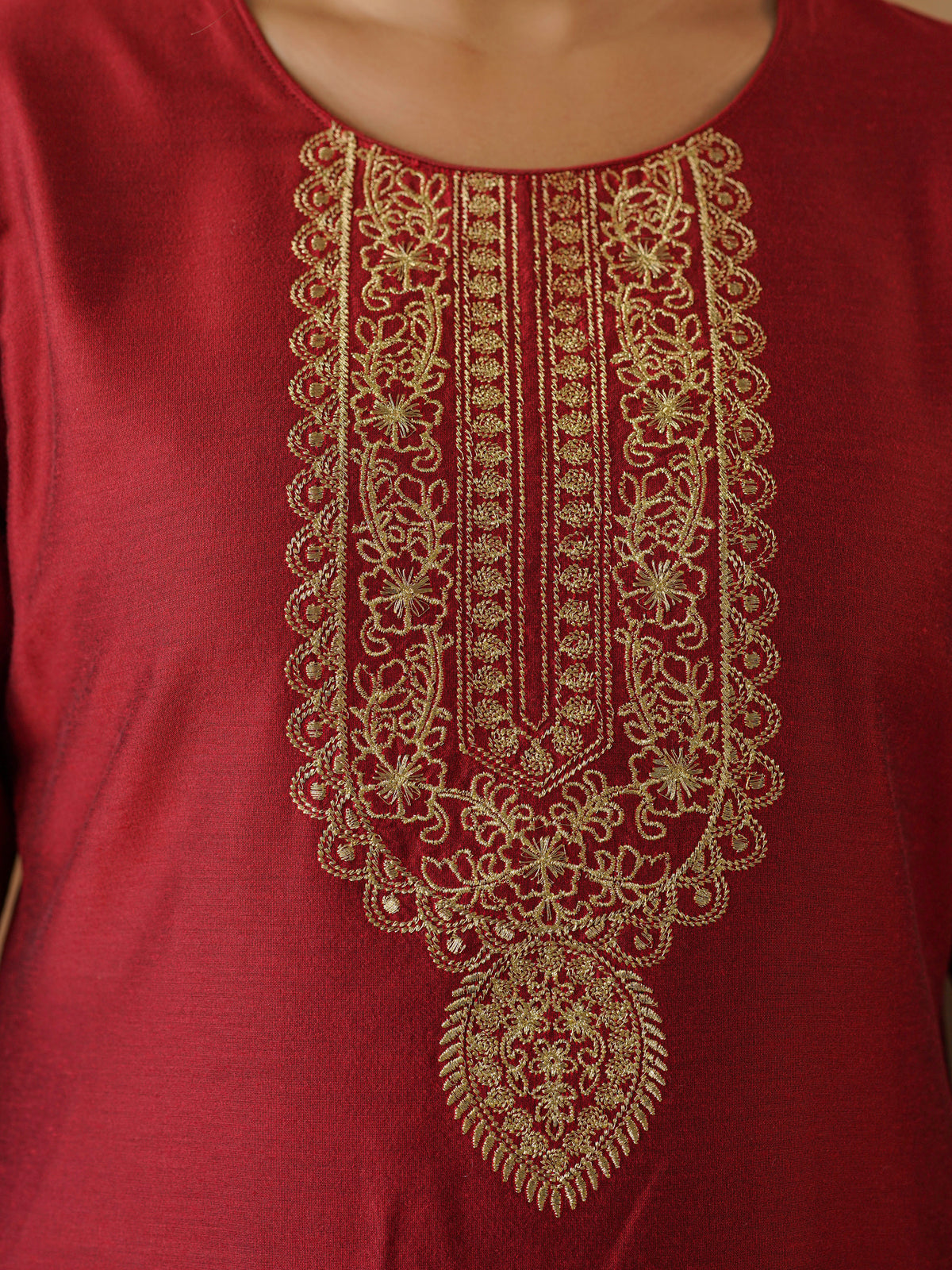 Embroidered Blended Silk Solid Straight Red Kurta