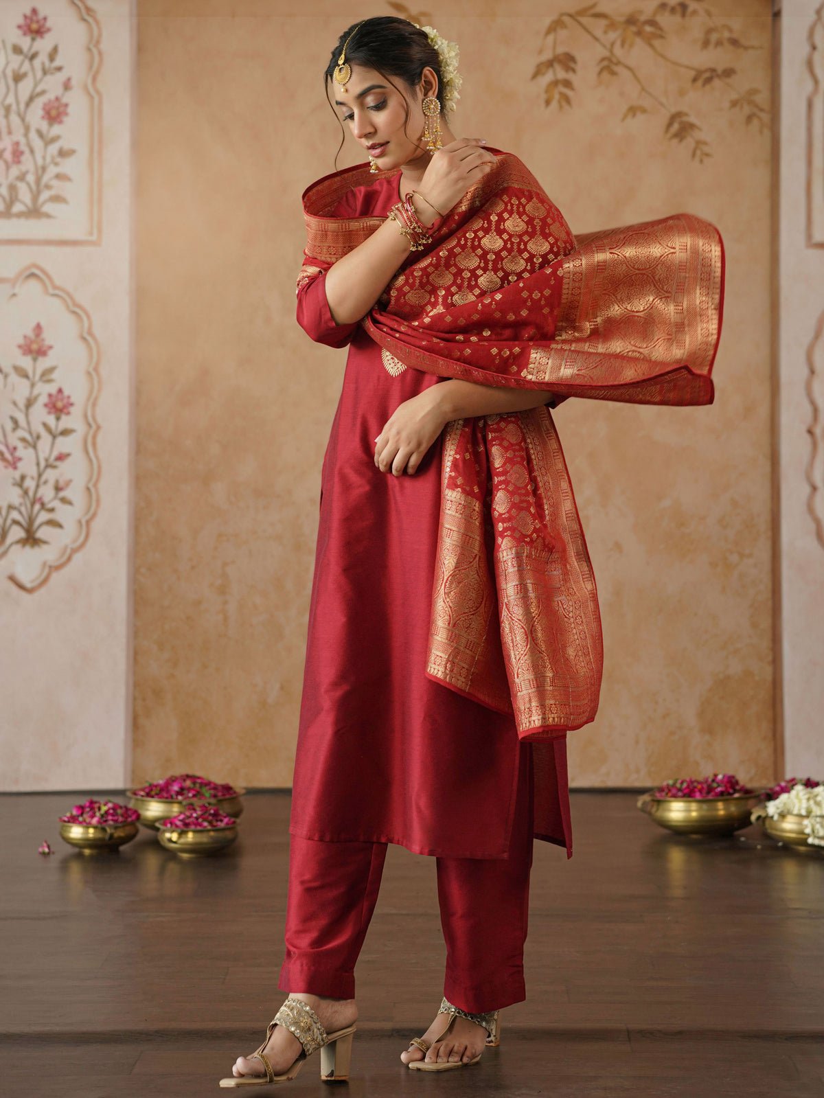 Embroidered Blended Silk Solid Straight Red Kurta