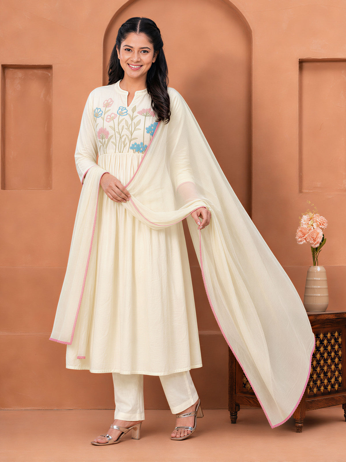 Embroidered Cotton voile Solid Off White Dupatta