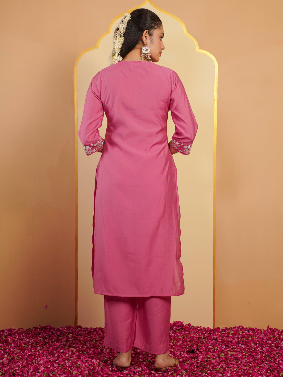 Embroidered chanderi solid straight pink kurta