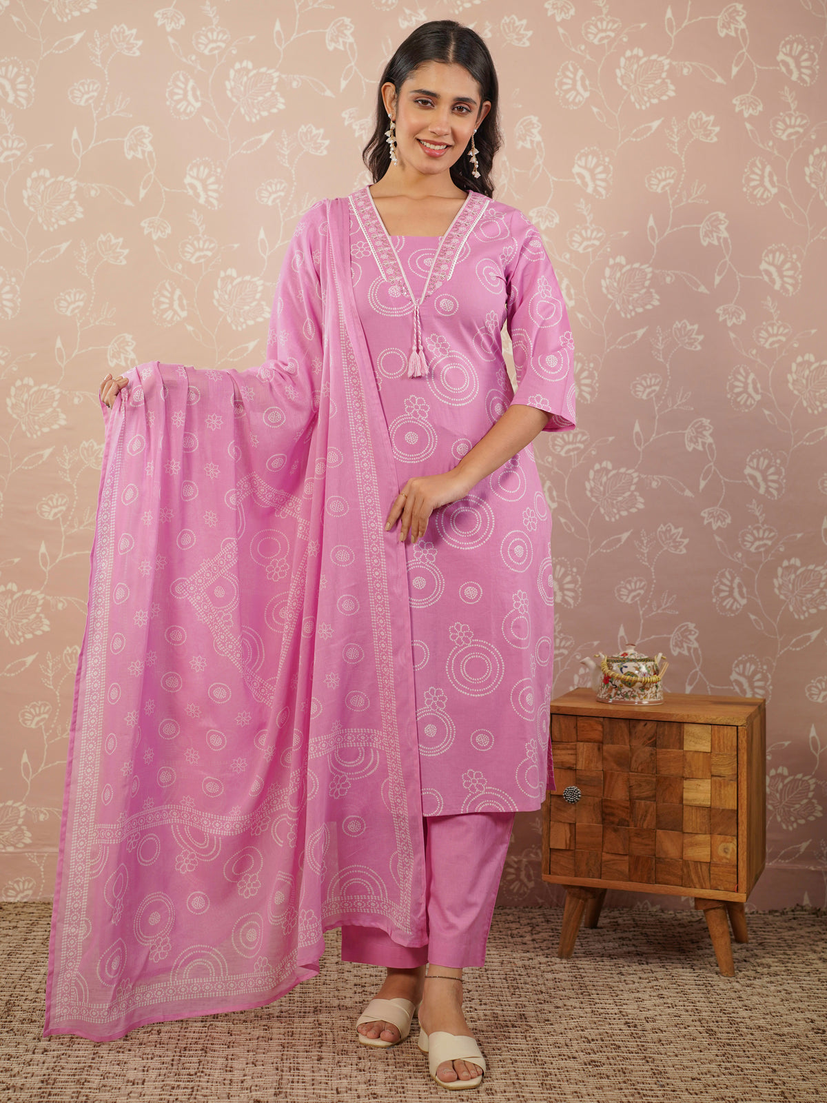 Cotton Voile Geometric Pink Dupatta